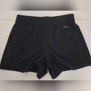 Women’s Columbia Black Athletic Shorts with Side Pockets Fishing, Golf XL